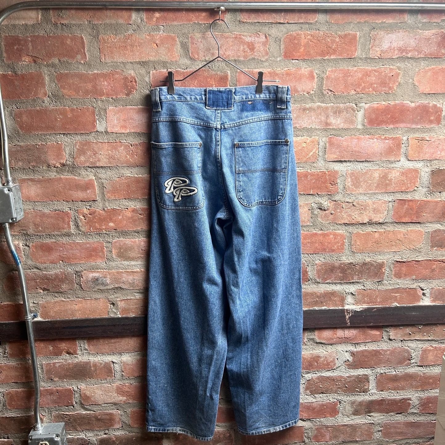 Embroidered Baggy Jeans