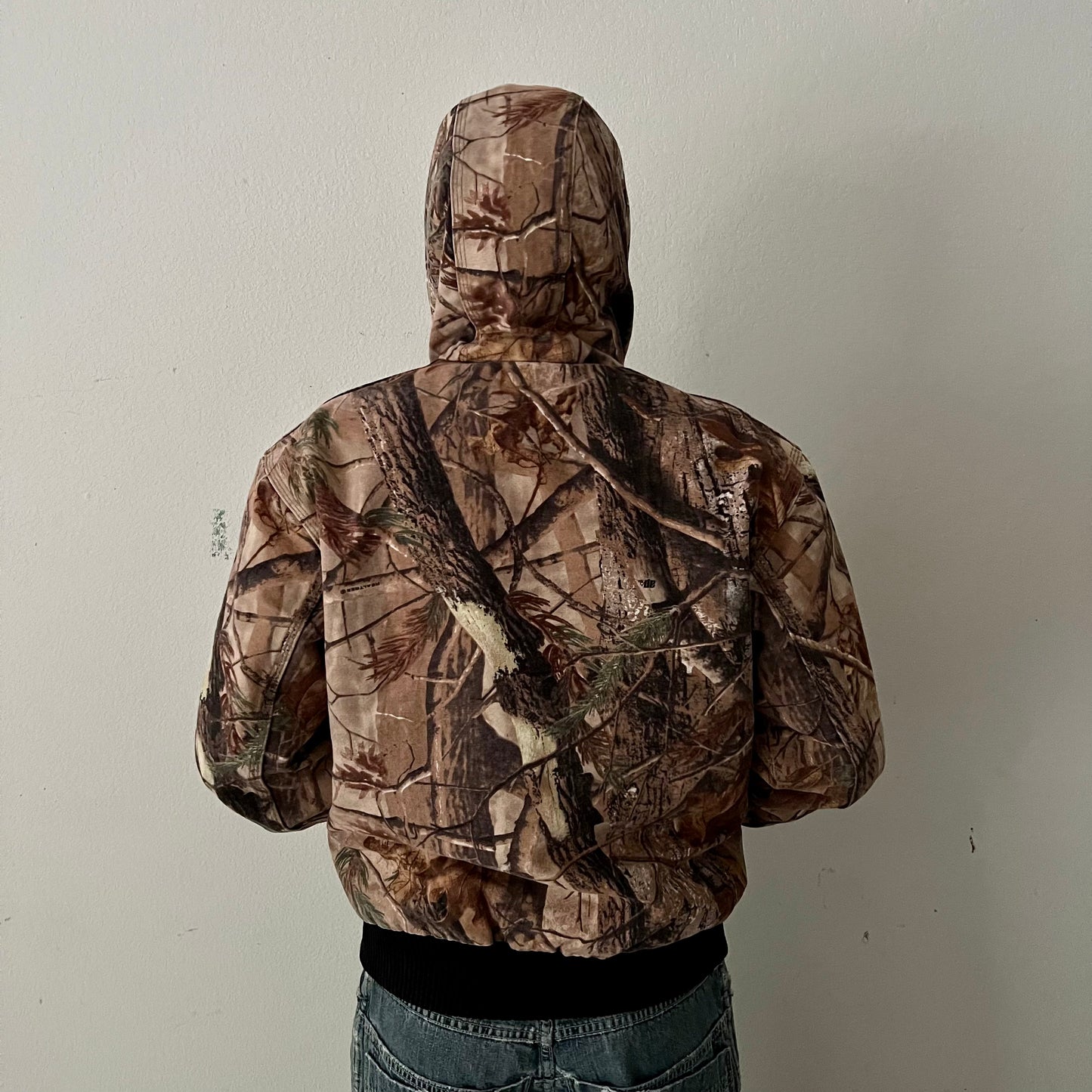 00’s Woodland Camo Hooded Carhartt jacket